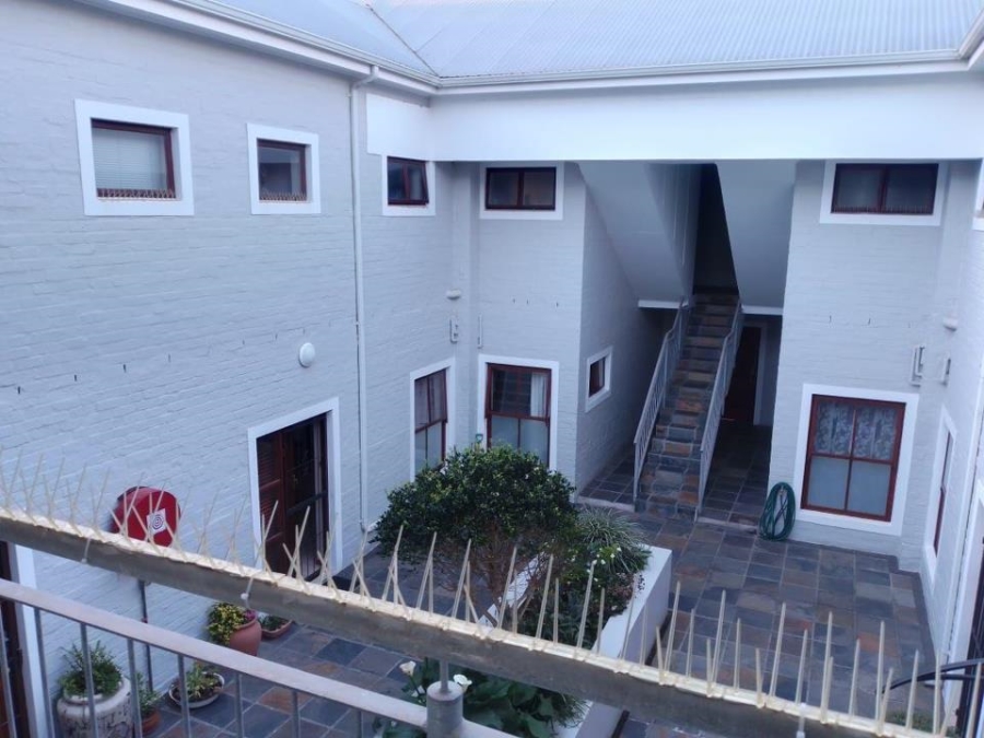 2 Bedroom Property for Sale in Sandbaai Western Cape